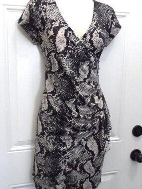 short-sleeved dress black/ white snake print pattern with a draped front -sz M
